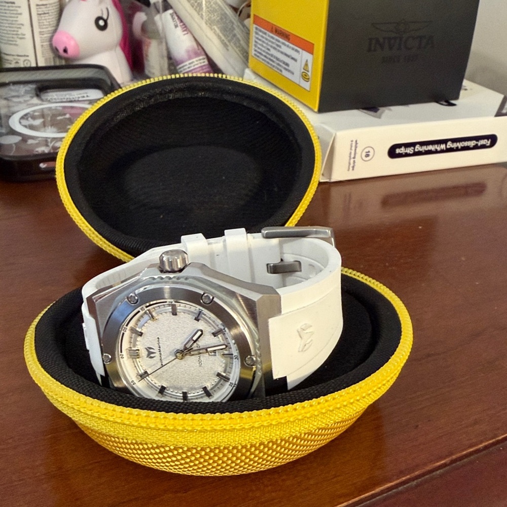 INVICTA: Brand New Woman’s TechnoMarine Invicta White Silver Watch - Picture 4 of 4